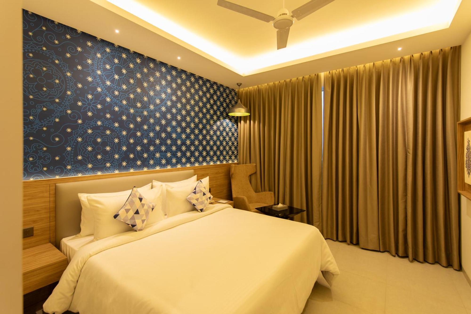 Hometel Alambagh Lucknow - A Sarovar Hotel Exterior foto